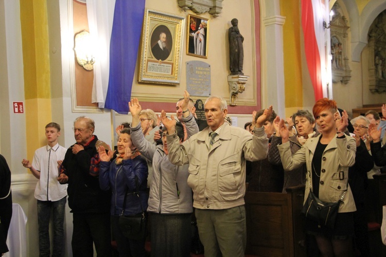 Powitanie ikony MB Częstochowskiej w Oporowie