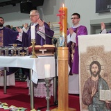 Rekolekcje dla młodzieży szkolnej na hali 