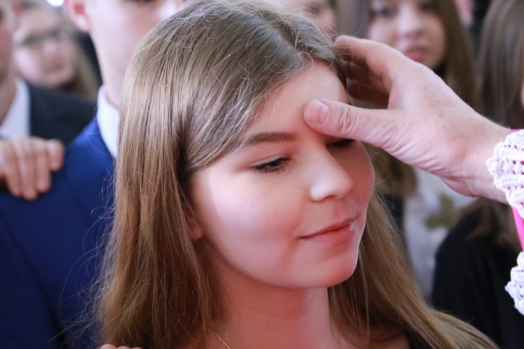 Bierzmowanie w Wielogłowach