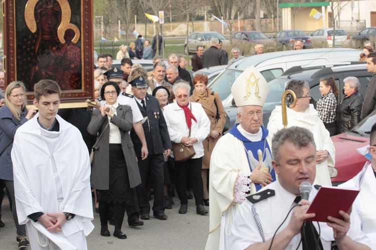 Powitanie ikony MB Częstochowskiej w Bedlnie