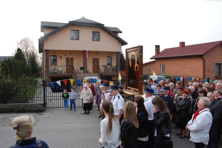 Powitanie ikony MB Częstochowskiej w Bedlnie