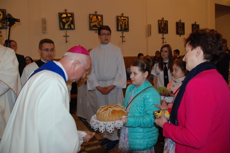 Powitanie ikony MB Częstochowskiej w Bedlnie