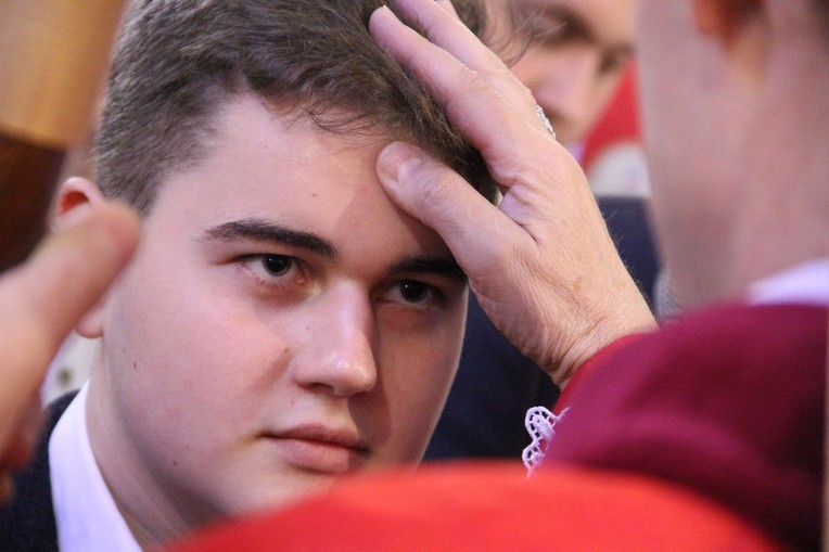 Bierzmowanie w bazylice św. Małgorzaty w Nowym Sączu cz. 1