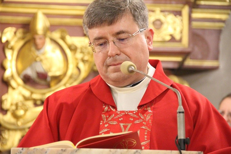 Bierzmowanie w bazylice św. Małgorzaty w Nowym Sączu cz. 1