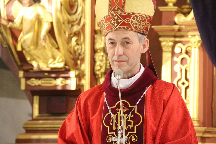 Bierzmowanie w bazylice św. Małgorzaty w Nowym Sączu cz. 1