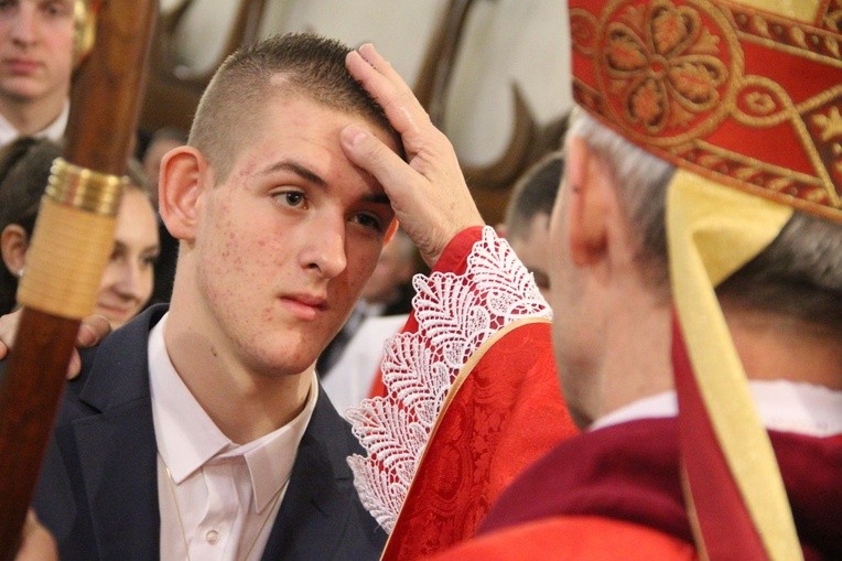 Bierzmowanie w bazylice św. Małgorzaty w Nowym Sączu cz. 2
