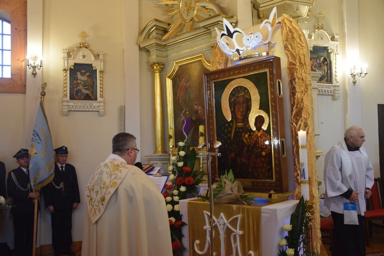 Powitanie ikony MB Częstochowskiej w Pleckiej Dąbrowie