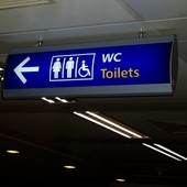 "Neutralne płciowo" toalety teraz w Wielkiej Brytanii