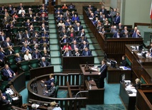 Szydło do Schetyny: Donald Tusk nie raczył nawet pana uznać godnym człowiekiem na premiera