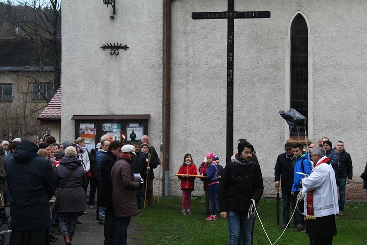 Miejska Droga Krzyżowa. Głuszyca