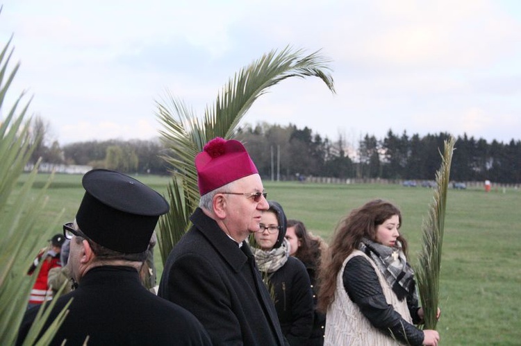 Droga Krzyżowa na Majdanku