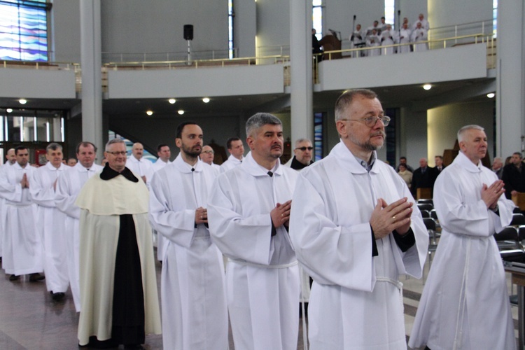 Błogosławieństwo nowych nadzwyczajnych szafarzy Eucharystii - 08.04.2017