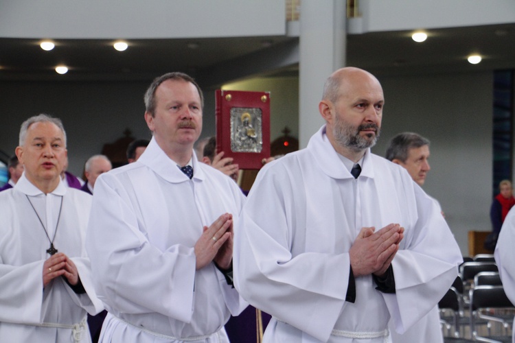 Błogosławieństwo nowych nadzwyczajnych szafarzy Eucharystii - 08.04.2017