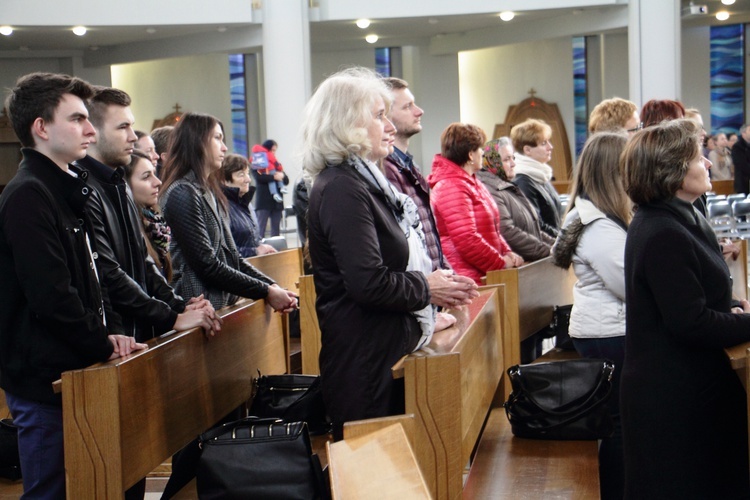 Błogosławieństwo nowych nadzwyczajnych szafarzy Eucharystii - 08.04.2017