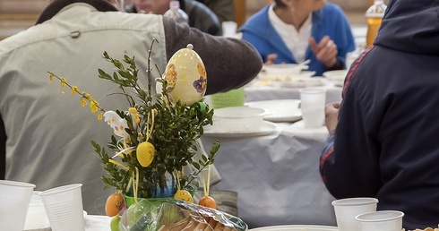 Śniadanie dla potrzebujących