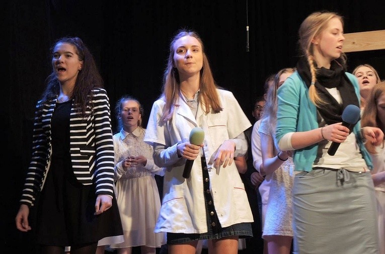 "Od stacji do stacji" w Górkach Wielkich