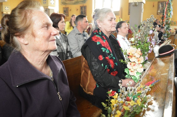 Niedziela Palmowa w Miętustwie 