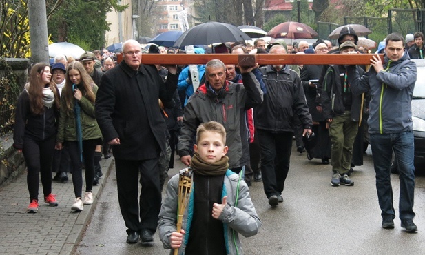 Krzyż na ulicach Bielska-Białej