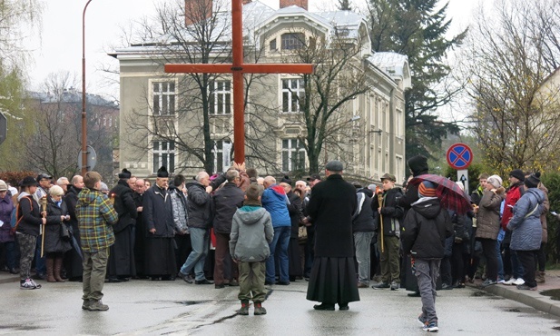 Krzyż na ulicach Bielska-Białej