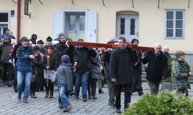 Krzyż na ulicach Bielska-Białej