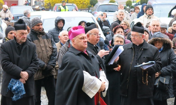 Krzyż na ulicach Bielska-Białej