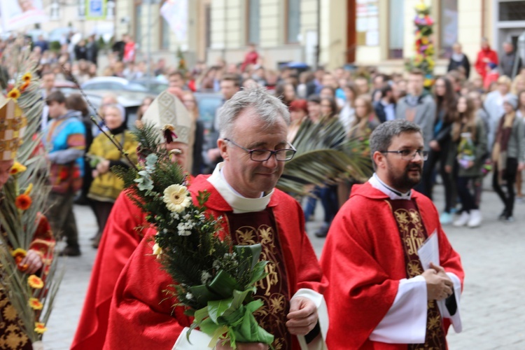 Niedziela Palmowa młodych w bielskiej katedrze - 2017