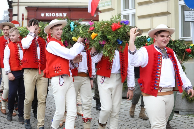 Niedziela Palmowa młodych w bielskiej katedrze - 2017