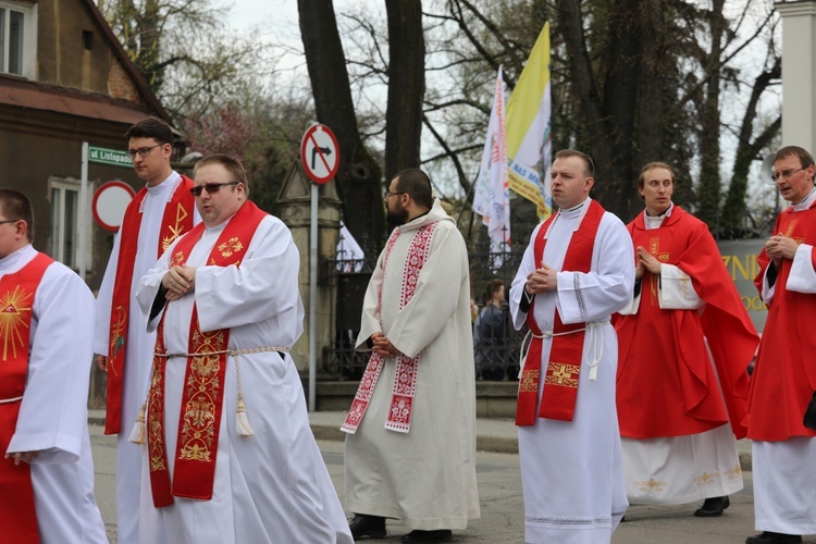 Niedziela Palmowa młodych w bielskiej katedrze - 2017