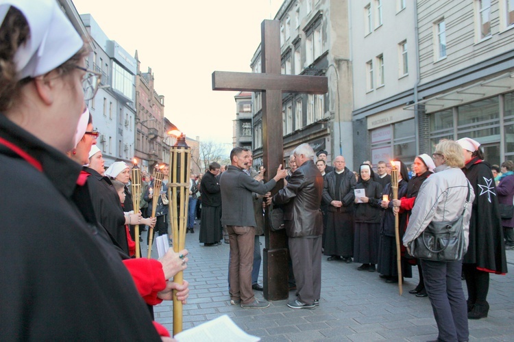 Droga Krzyżowa ulicami Gliwic