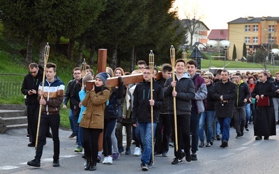 Plenerowa Droga Krzyżowa w Szynwałdzie