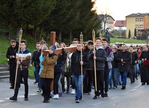 Plenerowa Droga Krzyżowa w Szynwałdzie