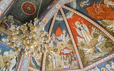 Wizerunki proroka Eliasza przypominają o dawnej cerkwi.