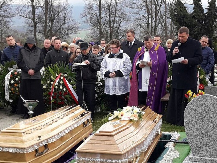 Tak wyglądały uroczystości pogrzebowe w Międzylesiu.