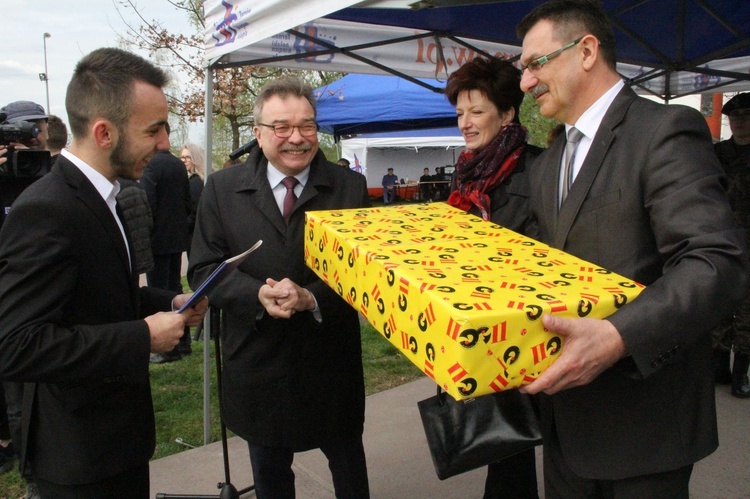 Uroczystości w Alei Dębów Katyńskich