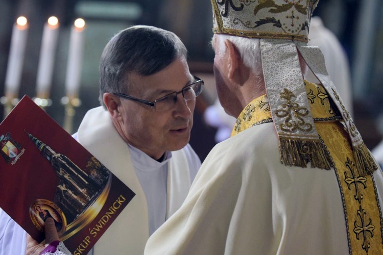 Msza Krzyżma. Ustanowienie kapituły strzegomskiej.