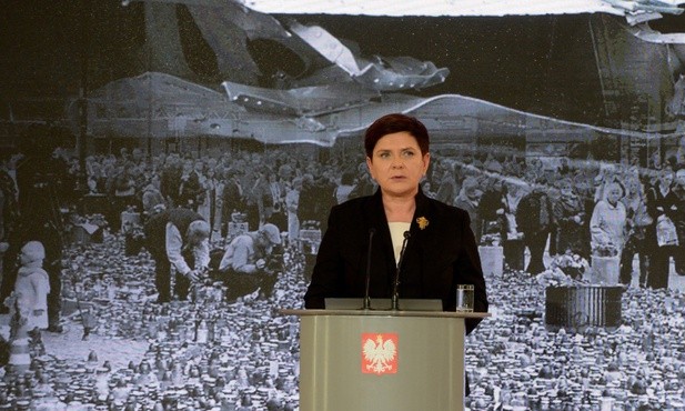 CBOS: Sondaż poparcia dla rządu