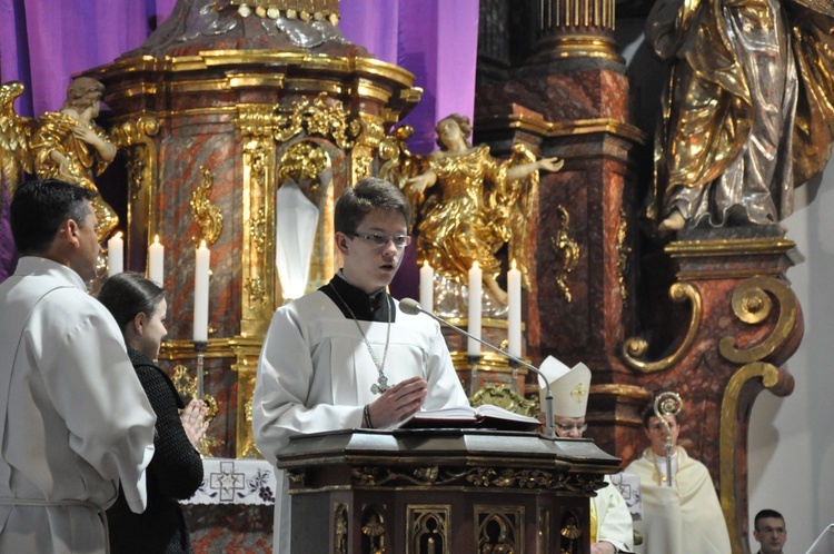 Msza Krzyżma w katedrze opolskiej