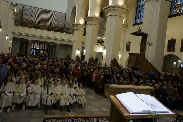 Liturgia Wielkiego Czwartku w parafii NSPJ w Nowym Targu