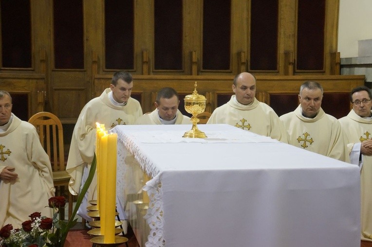 Liturgia Wielkiego Czwartku w parafii NSPJ w Nowym Targu