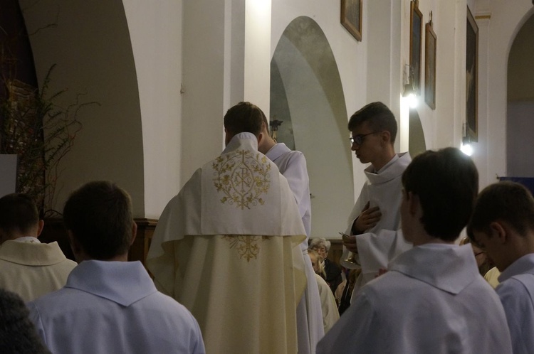 Liturgia Wielkiego Czwartku w parafii NSPJ w Nowym Targu