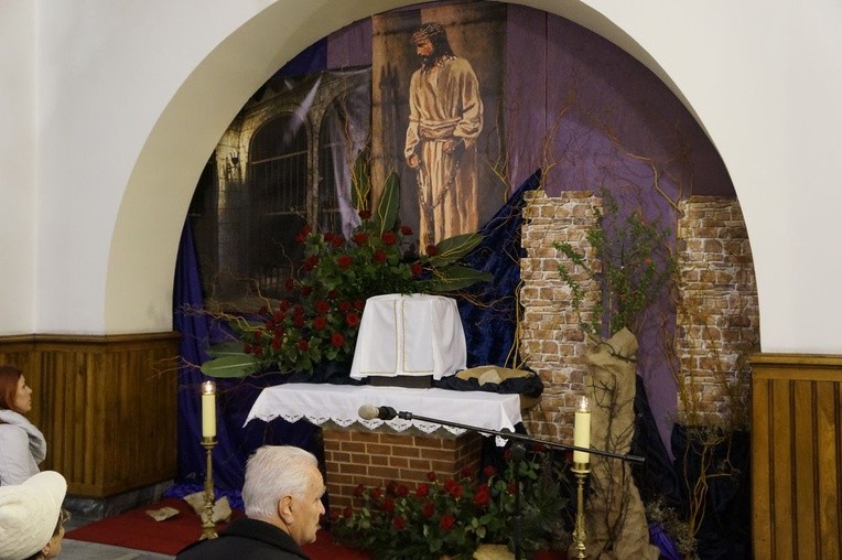 Liturgia Wielkiego Czwartku w parafii NSPJ w Nowym Targu