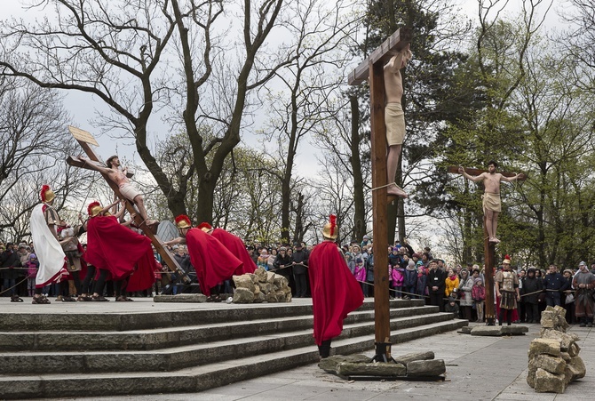 Wielkopiątkowe Misterium w Piekarach Śląskich