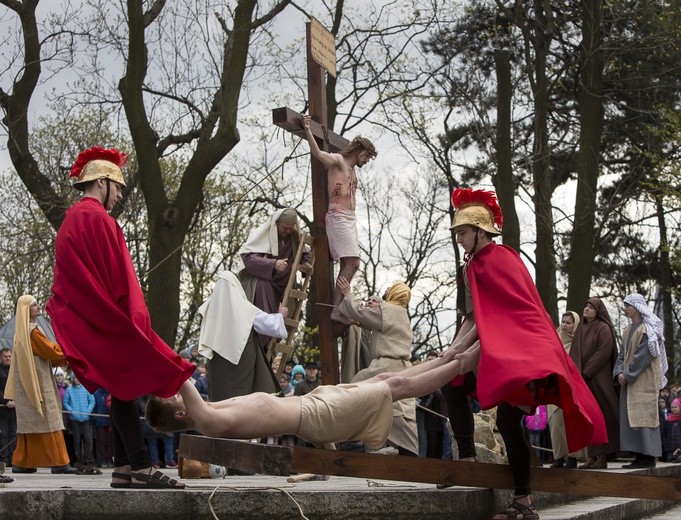 Wielkopiątkowe Misterium w Piekarach Śląskich