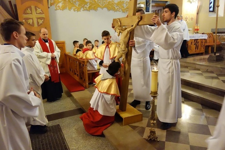 Liturgia Wielkiego Piątku w Poroninie 