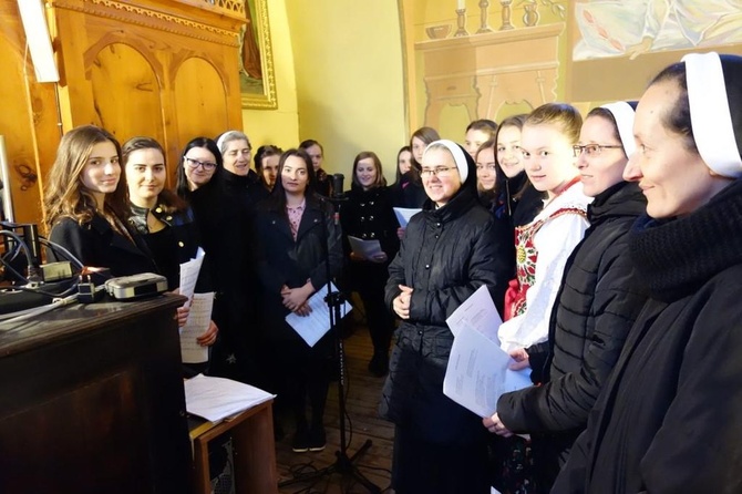 Liturgia Wielkiego Piątku w Poroninie 