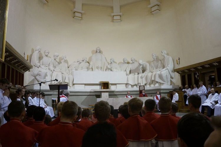 Liturgia Wielkiego Piątku w parafii NSPJ w Nowym Targu 