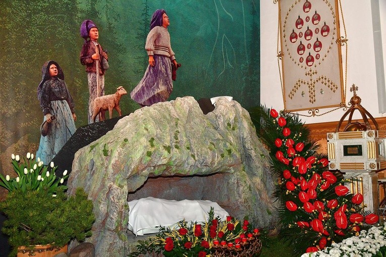 Groby Pańskie w zakopiańskich świątyniach 