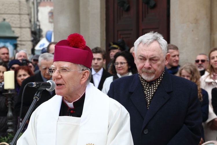 Święcenie pokarmów w Krakowie 2017, cz. 1