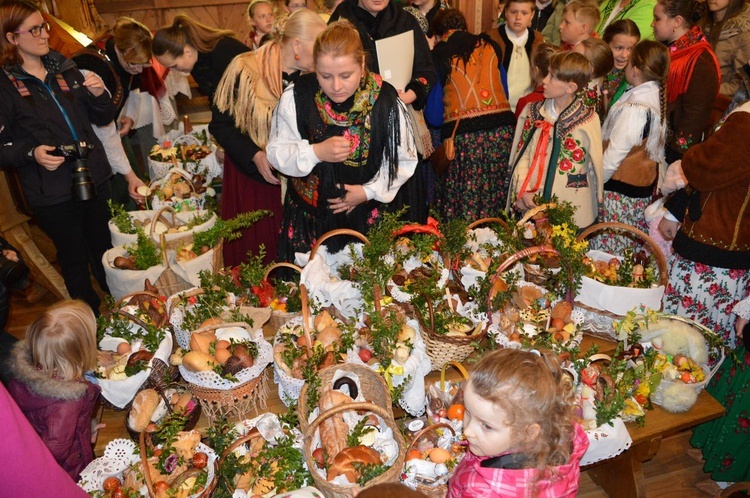 Święcenie pokarmów na Skalnym Podhalu