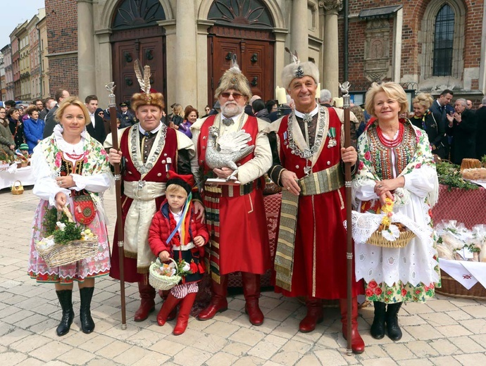 Święcenie pokarmów w Krakowie 2017, cz. 2